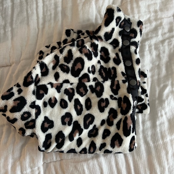 Pullover - Picture 4 of 4